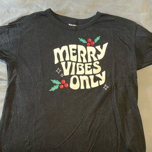 Old navy holiday tshirt